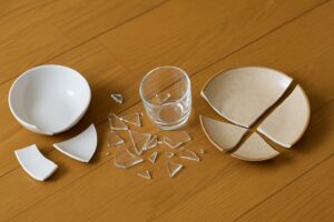 食器が立て続けに割れる理由と対策を徹底解説！家庭運アップのヒントも